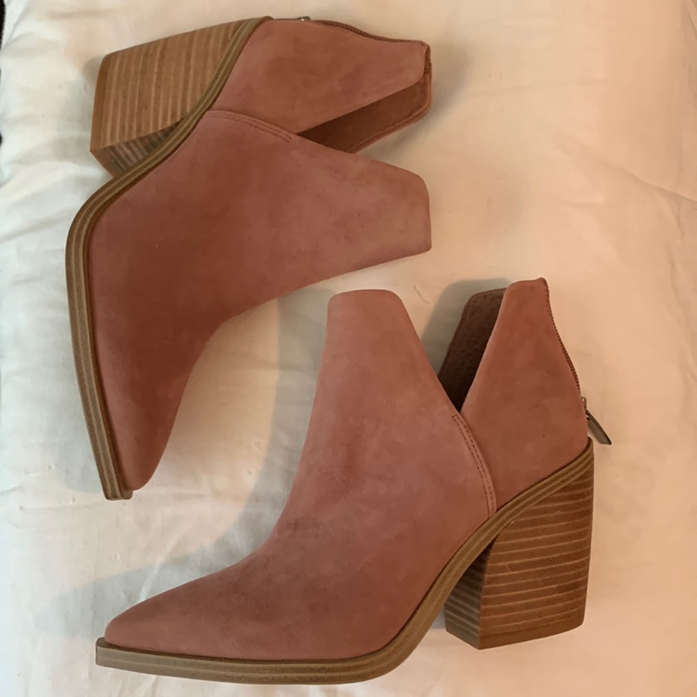Purple Vince Camino suede booties